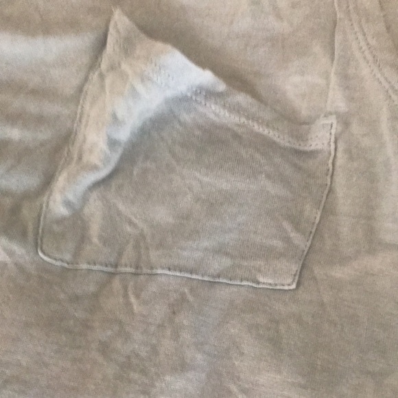 E & M LG-XL slub style tie dye blue shredded back tack w/front pocket - Picture 10 of 12